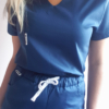 Bluza medyczna damska taliowana 3 kieszenie super oddychająca z nitką węglową różne kolory EFIMED