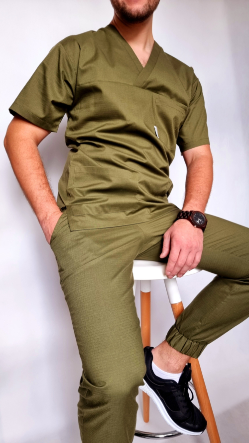 Bluza medyczna męska v-neck super oddychająca wstawka kolor khaki nitka węglowa EFIMED