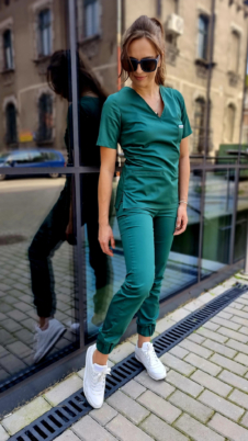 Komplet medyczny damski SCRUBS Bluza wszyty rękaw + Joggery kolor butelkowa zieleń WISKOZA PREMIUM