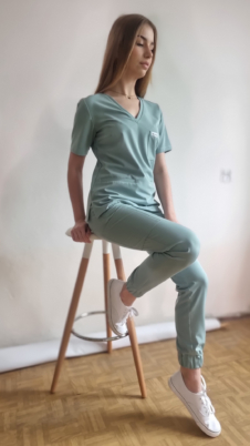 Komplet medyczny damski SCRUBS Bluza wszywany rękaw + Joggery BOJÓWKI kolor MINT WISKOZA PREMIUM EFIMED