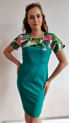Sukienka medyczna damska taliowana wzór wstawka FLAMINGO kolor ZIELONY SNC EFIMED