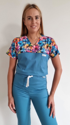 Bluza medyczna damska taliowana wzór wstawka BRATKI kolor MORSKI BAWEŁNA PREMIUM EFIMED