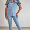 Bluza medyczna damska taliowana wzór wstawka niebieska jarzębina kolor SKY BLUE WISKOZA EXTRA PREMIUM