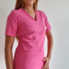 Bluza medyczna damska taliowana z wszytym rękawem kolor HOT PINK WISKOZA EXTRA PREMIUM EFIMED