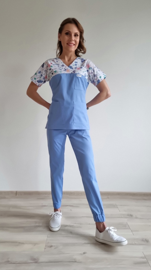 Bluza medyczna damska taliowana wzór wstawka motylki kolor błękit królewski SNC EFIMED