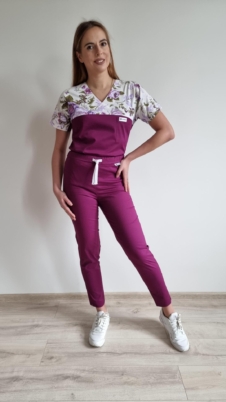 Komplet medyczny damski SCRUBS Bluza róże fioletowe + cygaretki kolor bakłażan SNC EFIMED