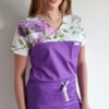 Bluza medyczna damska wstawka fioletowe róże kolor DARK LILAC SNC EFIMED