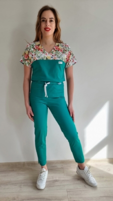 Komplet medyczny damski SCRUBS Bluza kolorowa łączka + cygaretki z kieszeniami kolor zieleń SNC EFIMED