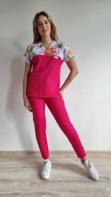 Komplet medyczny damski SCRUBS Bluza kwiaty letnie + cygaretki kolor AMARANT BASIC EFIMED