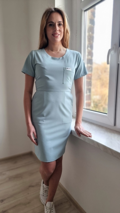 Sukienka medyczna damska taliowana kolor COLD MINT EFIMED