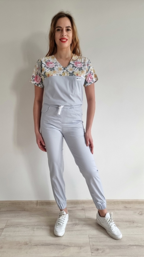 Komplet medyczny damski SCRUBS Bluza kwiaty szare + Jogger kolor GOŁĄBKOWY SNC EFIMED