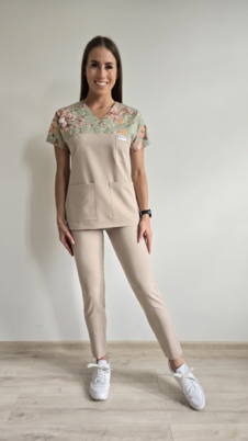 Komplet medyczny damski SCRUBS Bluza kwiaty brązowe + cygaretki kolor NUDE BASIC EFIMED