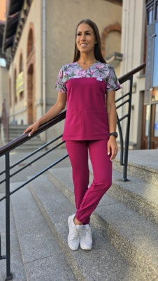 Komplet medyczny damski SCRUBS Bluza wstawka MAGNOLIE + Jogger kolor VIVA MAGENTA BASIC EFIMED