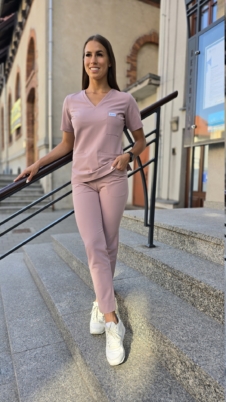 Spodnie medyczne damskie fason CYGARETKI z kieszeniami kolor DIRTY PINK WISKOZA PRO EFIMED
