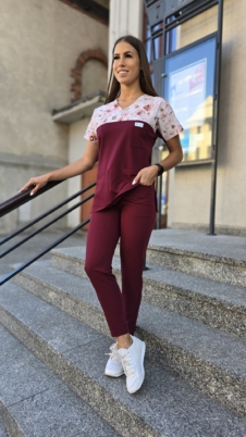 Komplet medyczny damski SCRUBS Bluza piwonie jasne + cygaretki z kieszeniami kolor BURGUND BASIC EFIMED