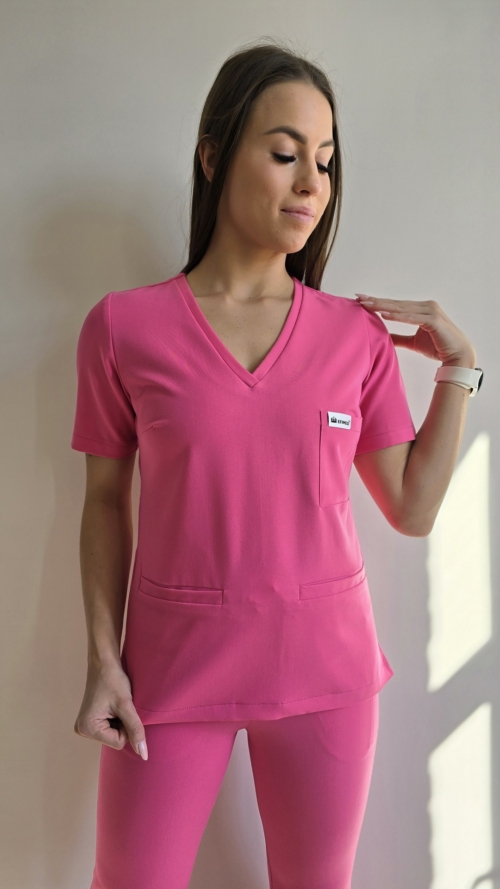 Bluza medyczna damska taliowana z wszytym rękawem kolor BARBIE PINK PRO EFIMED