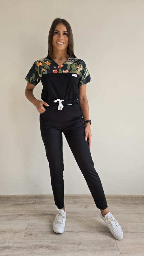 Komplet medyczny damski SCRUBS Bluza polne kwiaty + cygaretki z kieszeniami kolor CZARNY SNC EFIMED