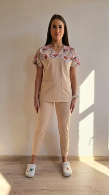 Komplet medyczny damski SCRUBS Bluza spring boom + cygaretki z kieszeniami kolor NUDE BAWEŁNA ORGANICZNA EFIMED