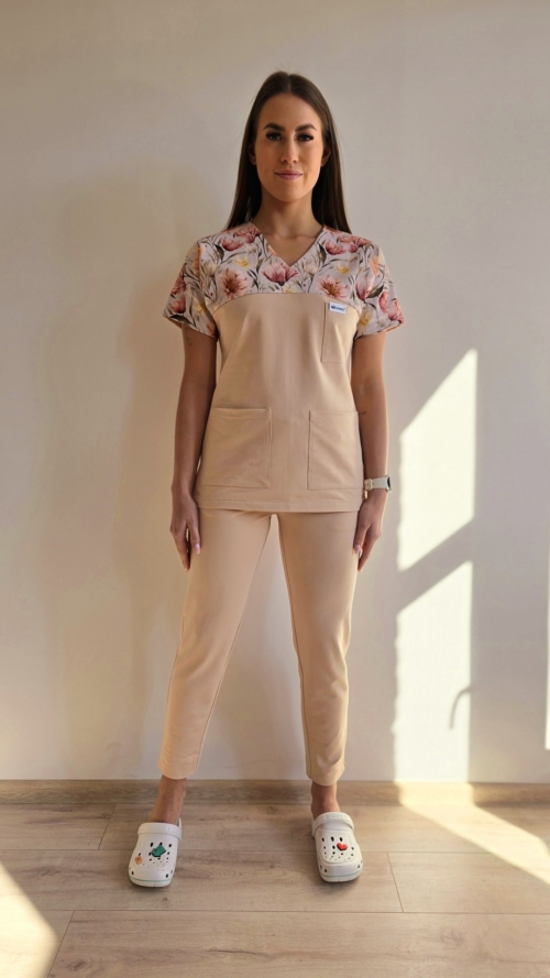 Komplet medyczny damski SCRUBS Bluza spring boom + cygaretki z kieszeniami kolor NUDE BAWEŁNA ORGANICZNA EFIMED