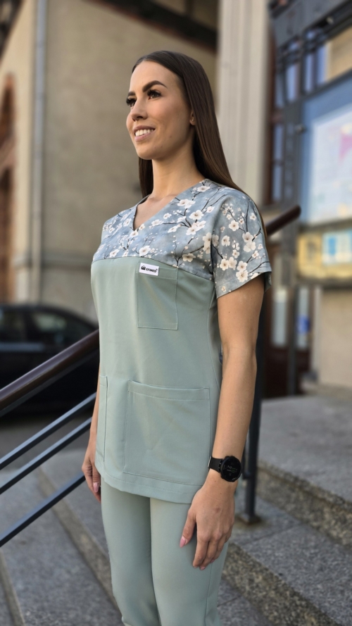 Bluza medyczna damska wstawka sakura mint kolor LIGHT MINT PRO EFIMED