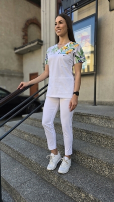 Komplet medyczny damski SCRUBS Bluza wstawka listki zielone + cygaretki z kieszeniami kolor biały SNC EFIMED