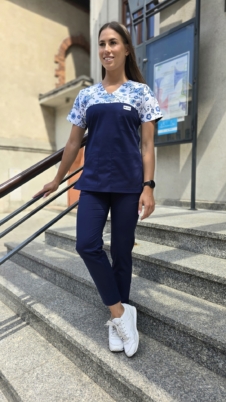 Komplet medyczny damski SCRUBS Bluza wstawka Mozaika + cygaretki z kieszeniami kolor granat SNC EFIMED