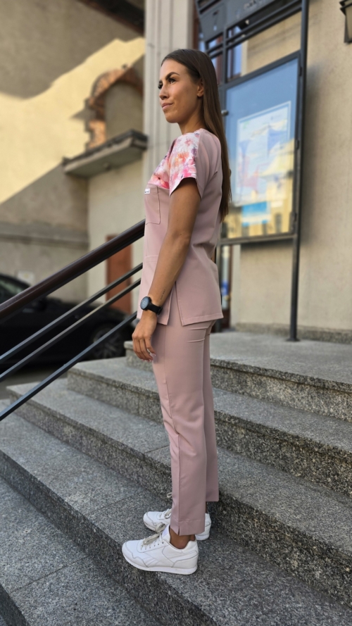 Bluza medyczna damska wstawka sweet flowers kolor DIRTY PINK PRO EFIMED