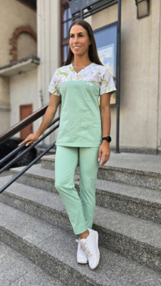 Komplet medyczny damski SCRUBS Bluza wstawka letnie stokrotki + cygaretki z kieszeniami kolor GROSZKOWY BAWEŁNA PREMIUM