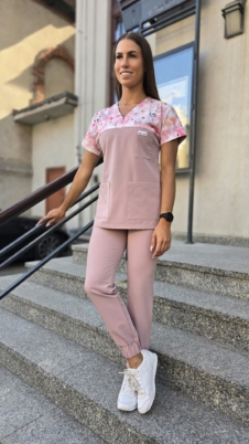 Komplet medyczny damski SCRUBS Bluza wstawka sweet flowers + joggery kolor dirty pink PRO EFIMED