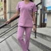 Spodnie medyczne damskie fason CYGARETKI z kieszeniami kolor DARK DUSTY PINK BAWEŁNA ORGANICZNA EFIMED